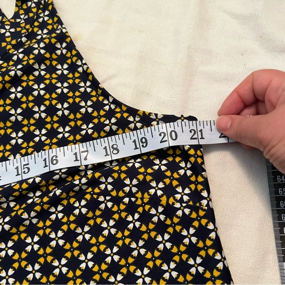 Black and Yellow Geometric Maxi Dress - Picture 10 of 12